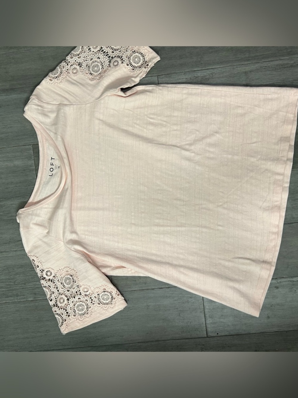 LOFT Shirt with Cutout Detailed Sleeves Medium